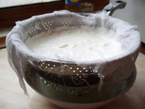 straining yogurt